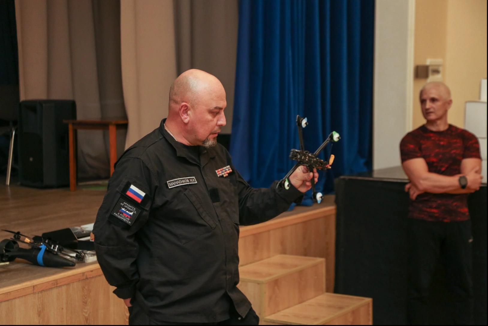 Выставка в школе права и экономики
